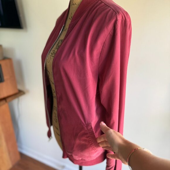 American Apparel • Amelia Red Sateen Crop Bomber Jacket • Size M - Picture 8 of 12
